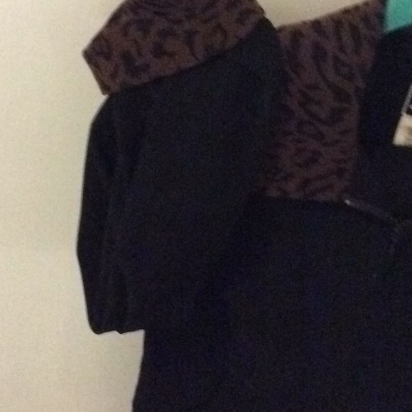 Dress - Picture 3 of 5